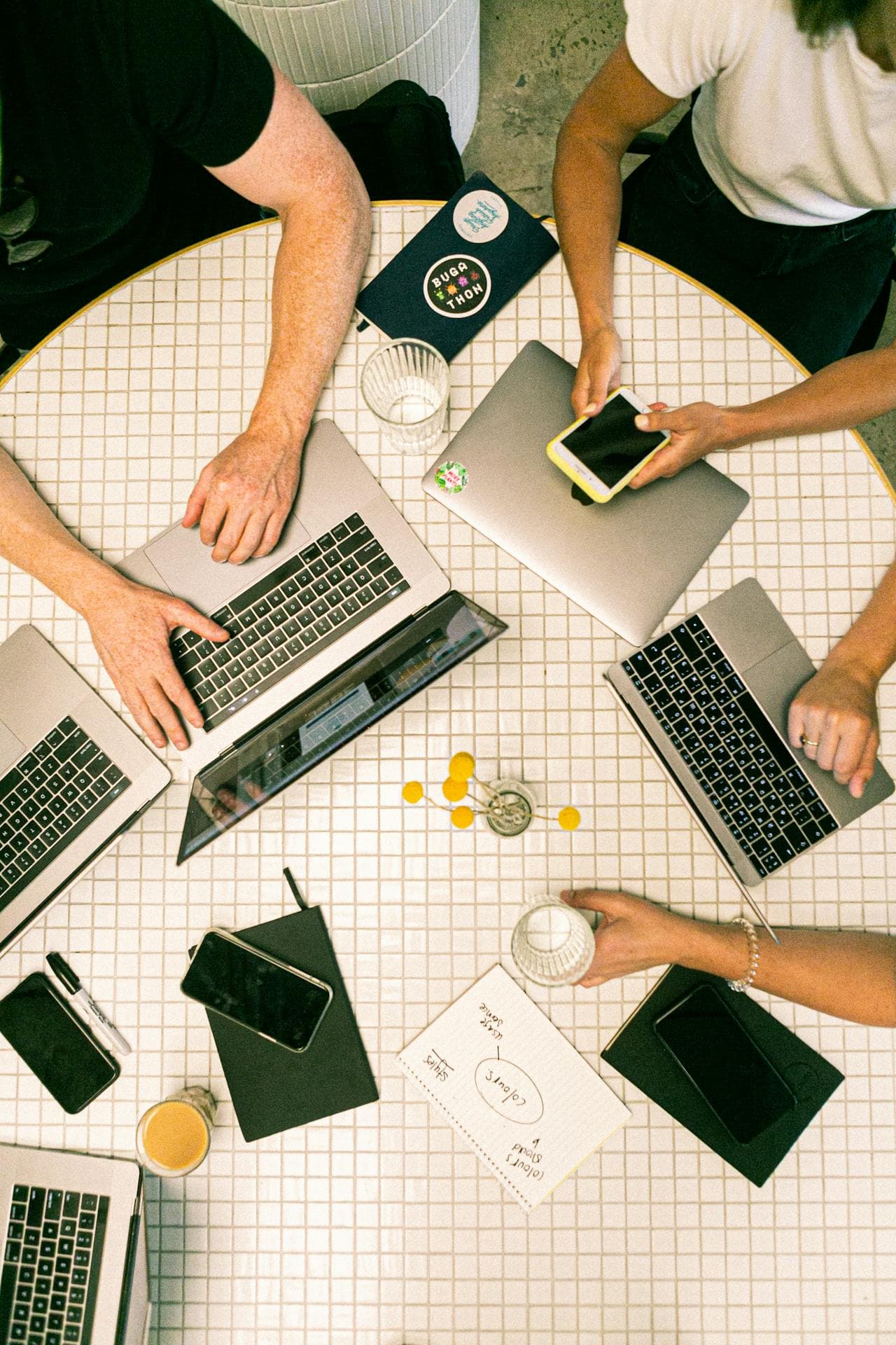 Heluna — Shopify-udviklingsstudio i København med e-handelsteam